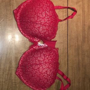 🍒 Red Lace Bra Victoria’s Secret NWT